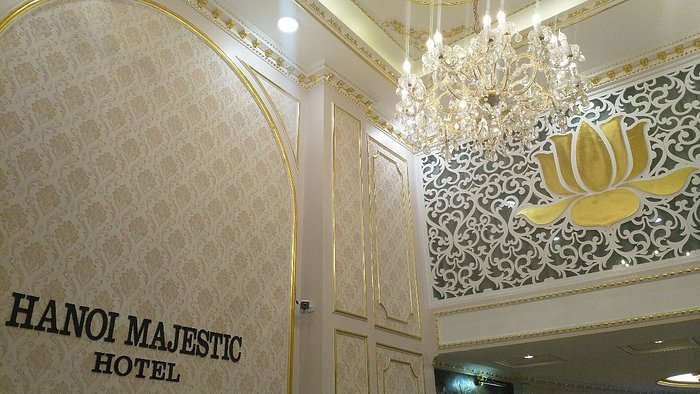 MAJESTIC HOTEL - TIỆC CƯỚI TRONG KHÔNG GIAN PHÁP CỔ ĐIỂN