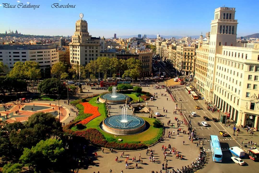 Plaza de Catalunya (Barcelona) - All You Need to Know BEFORE You Go