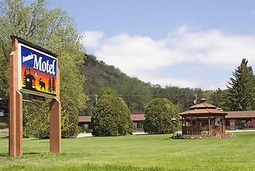 Fountain Motel image