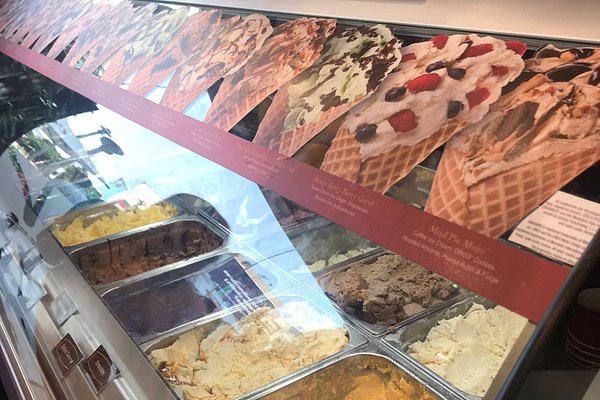8 Best Places For Ice Creams In Gurugram