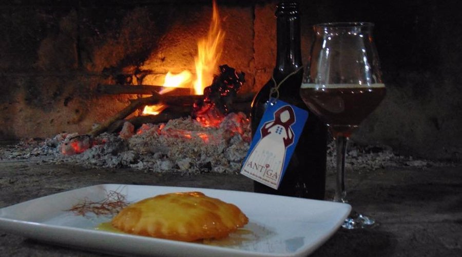 Seadas accompagnata da una birra rossa artigianale "NORA"