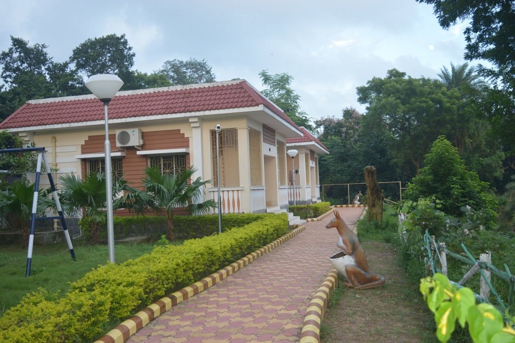 jhargram tourist lodge contact number