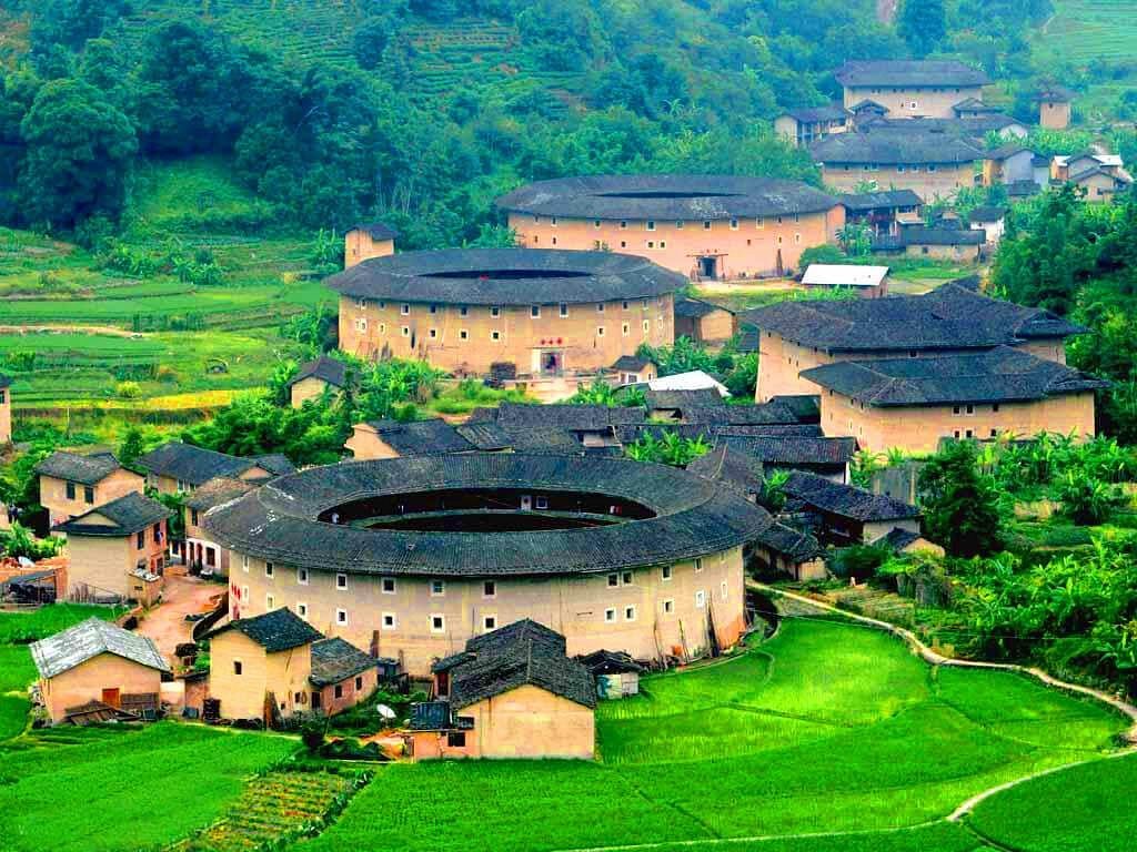 Fujian province. Фуцзянь Тулоу. Тулоу в провинции Фуцзянь. Провинция Фуцзянь Китай. Тулоу жилище.