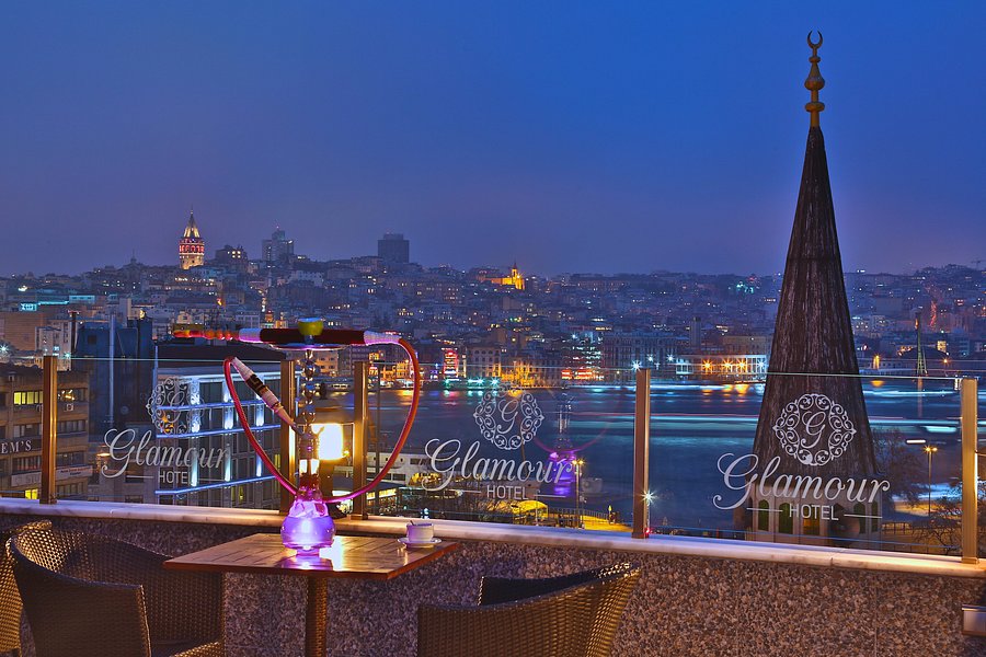 Paar sucht frau in Istanbul