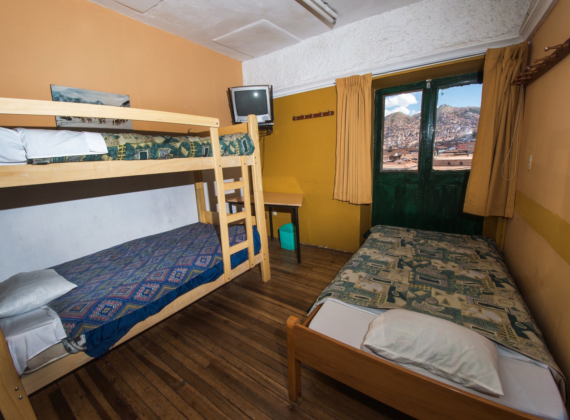 Hostal Suecia 1 by null