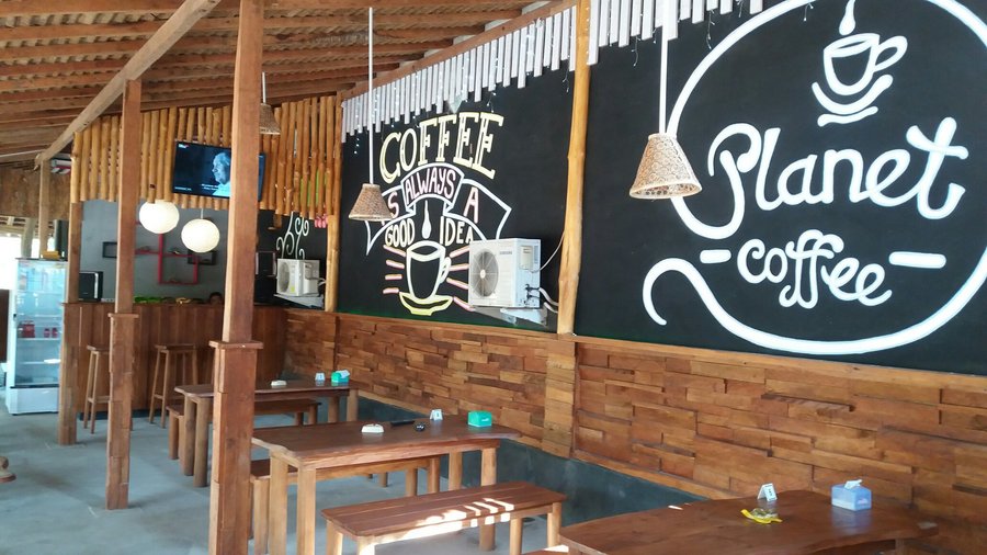 Planet Cafe & Resto