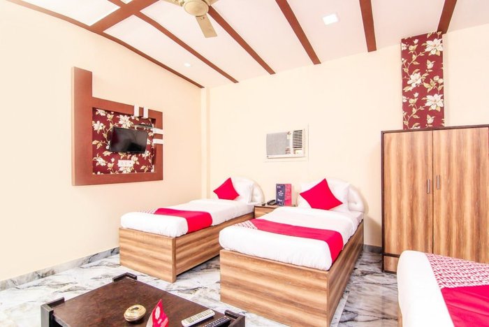 Capital O 12244 Hotel JK Palace Rooms: Pictures & Reviews - Tripadvisor