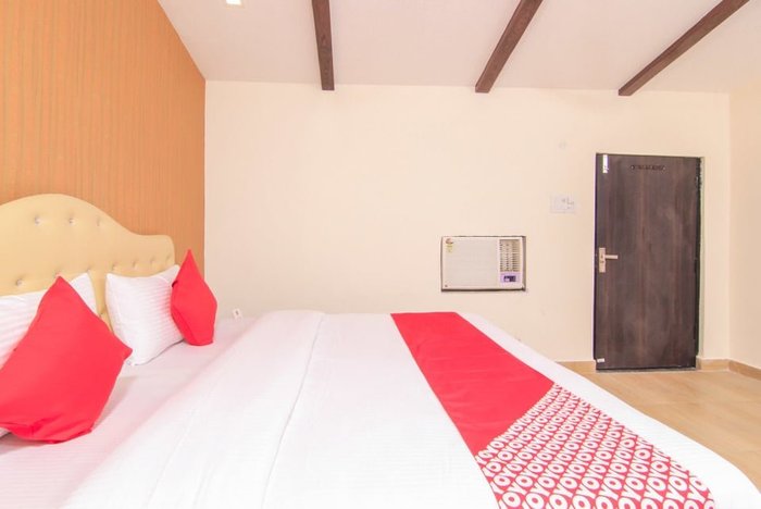 Capital O 12244 Hotel JK Palace Rooms: Pictures & Reviews - Tripadvisor