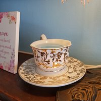 Beautiful scentsy wax warmer 😍