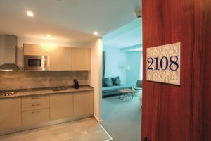 Room & Suite