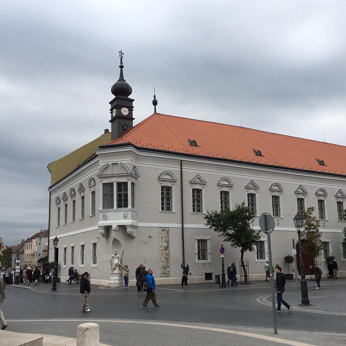 visit kollegium budapest