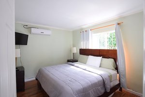 Room & Suite