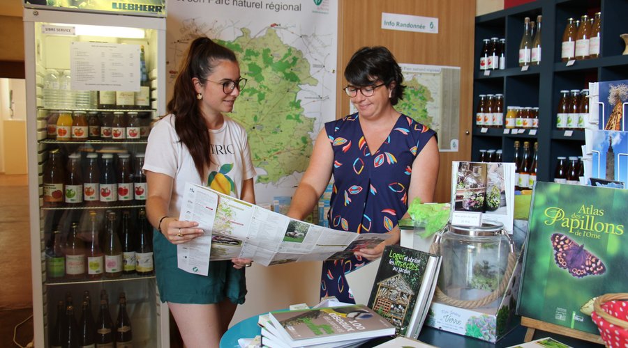 Un accueil touristique et une boutique