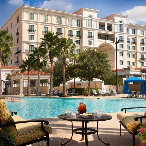 THE 10 CLOSEST Hotels to Six Flags Fiesta Texas, San Antonio