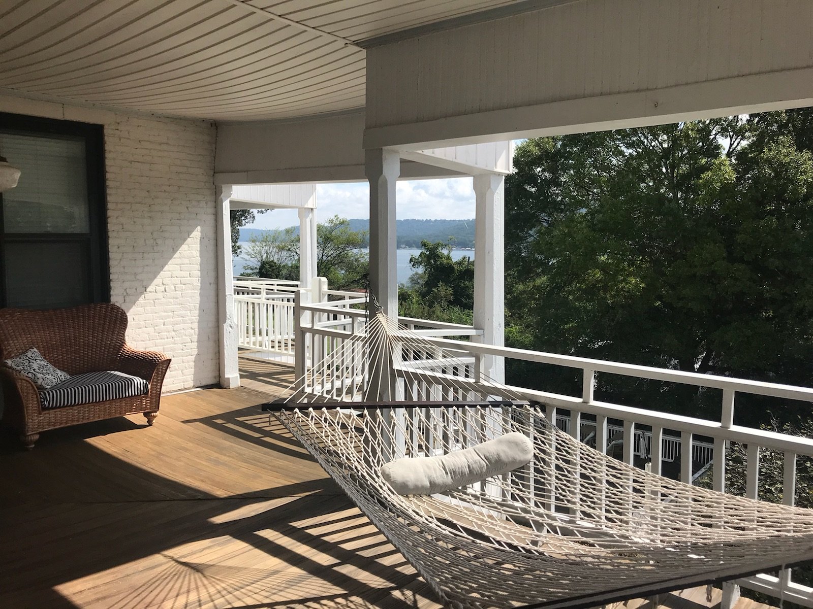 LAKE GUNTERSVILLE BED AND BREAKFAST - Updated 2021 Prices & B&B Reviews ...