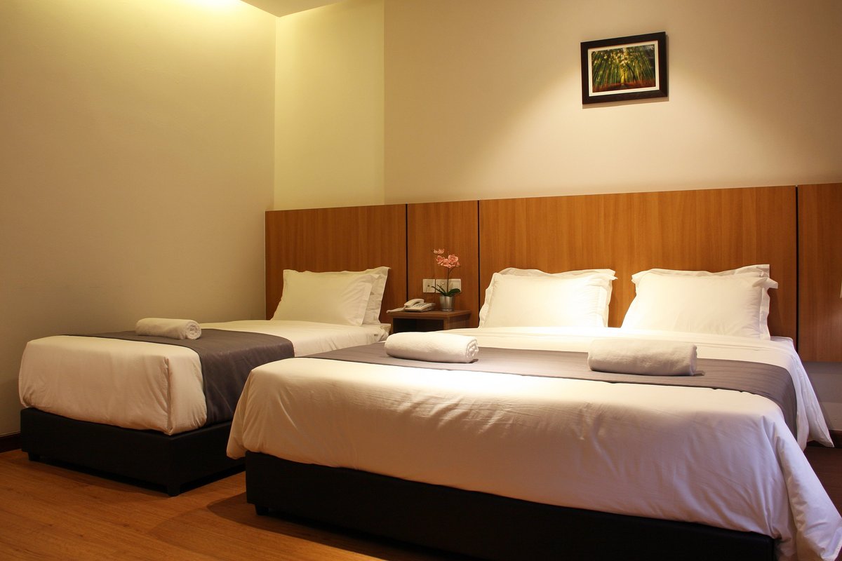 Ahyu Hotel Rooms: Pictures & Reviews - Tripadvisor