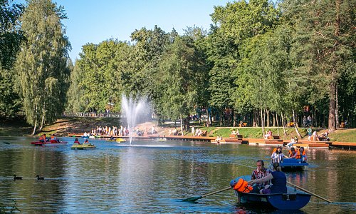 Активный отдых в Парках Красногорска - лодки и катамараны в Парке культуры и отдыха Ивановские п