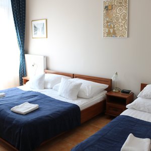 Budapest Panorama Central in Budapest, image may contain: Dorm Room, Furniture, Bed, Bedroom