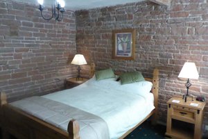 Room & Suite