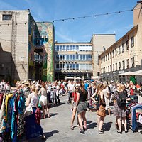 Müürilille flea market