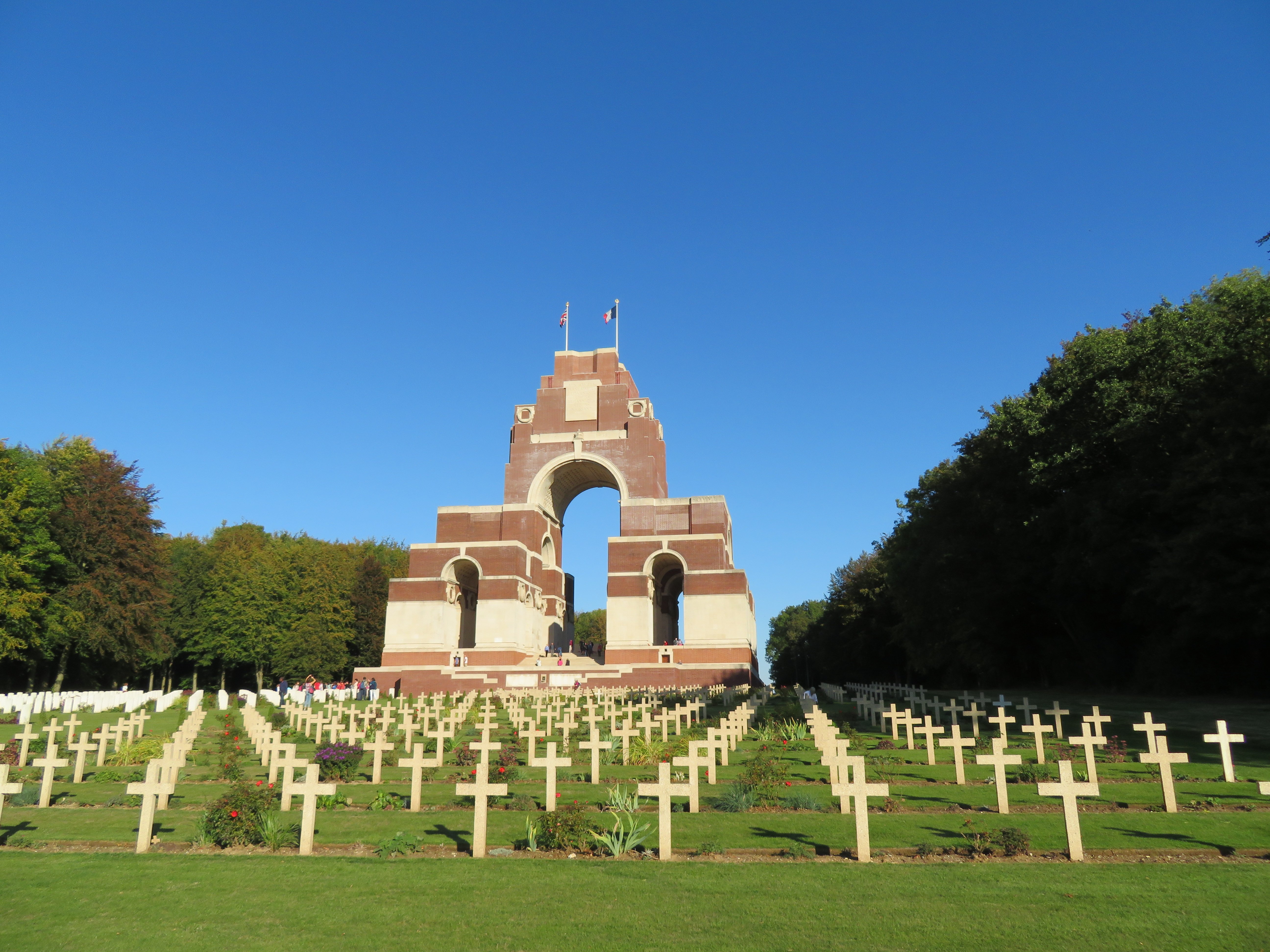 Thiepval Memorial 口コミ・写真・地図・情報 - トリップアドバイザー