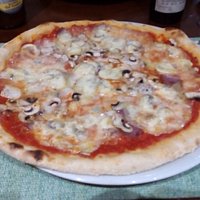 Pizza Lardo di cinghiale, mirto....