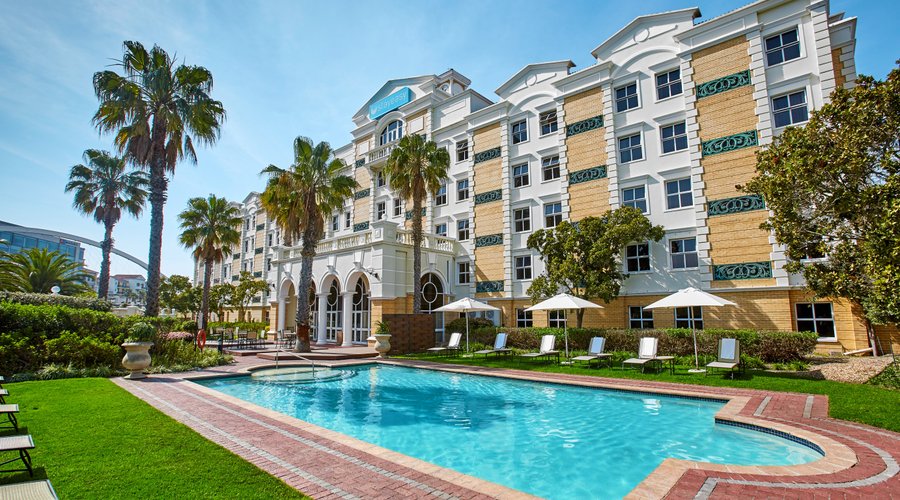 Hotel pool