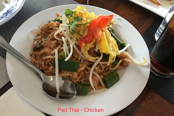 Pad Thai Chicken ?w=600&h=400&s=1