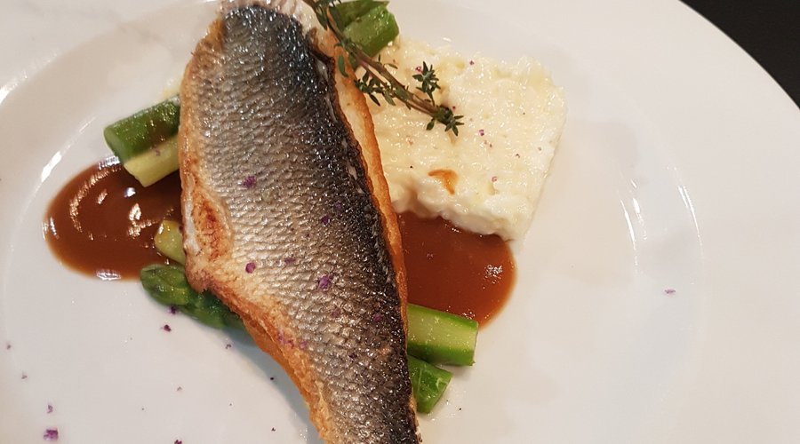 Filet de loup frais.