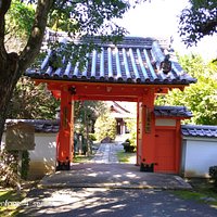 門です