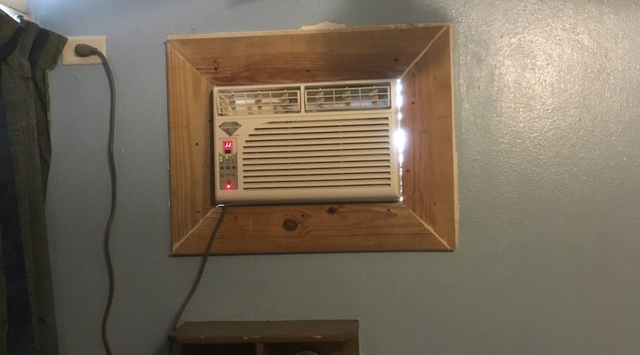 A/C not properly sealed in wall, inviting reptiles and bugs into the room. Ceiling fan doesn't w