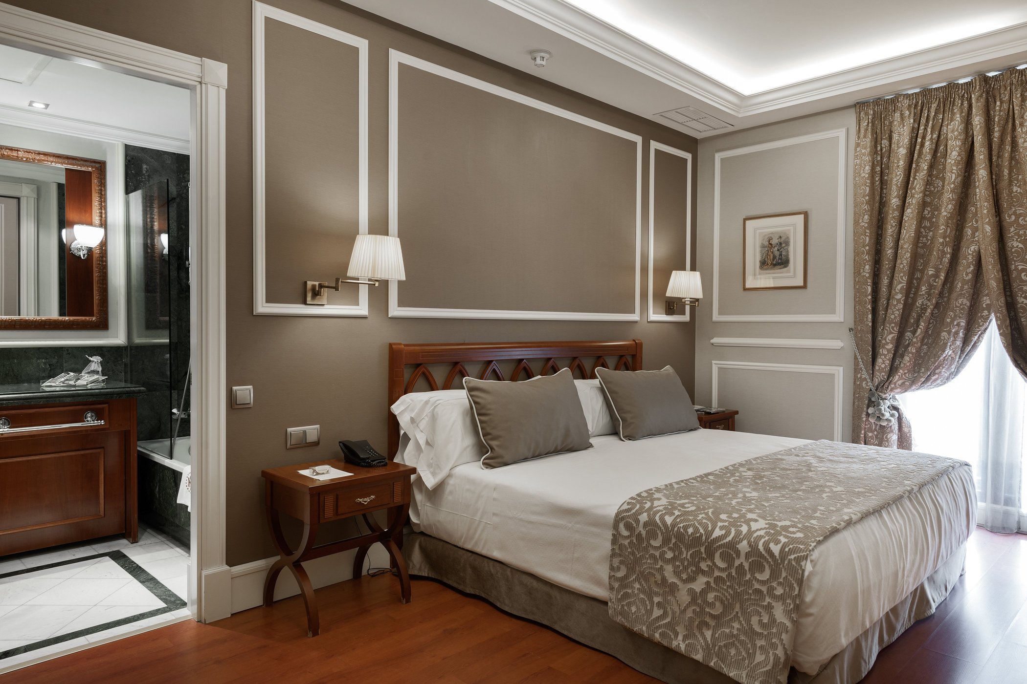 Hotel Catalonia Las Cortes by null