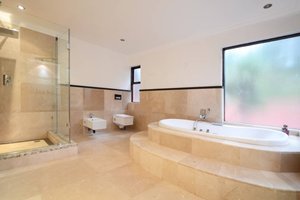 Room & Suite