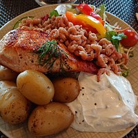 Acker Lachs mit Krabben