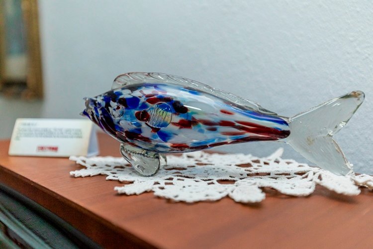 The most popular Romanian porcelain figure