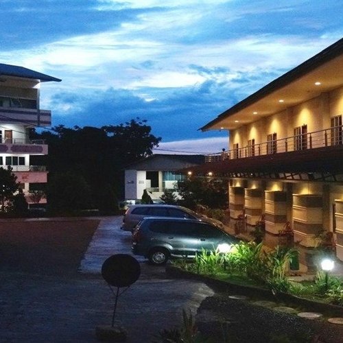 Hotel Bukit Indah Lestari image