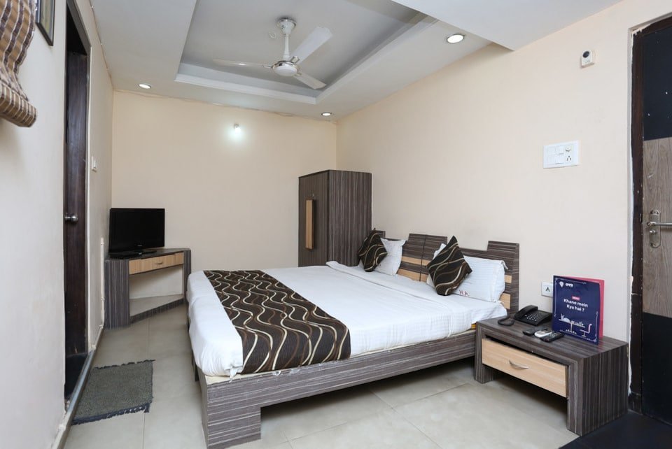 OYO FLAGSHIP 9131 HOTEL APSARA - Reviews (Raipur, India)