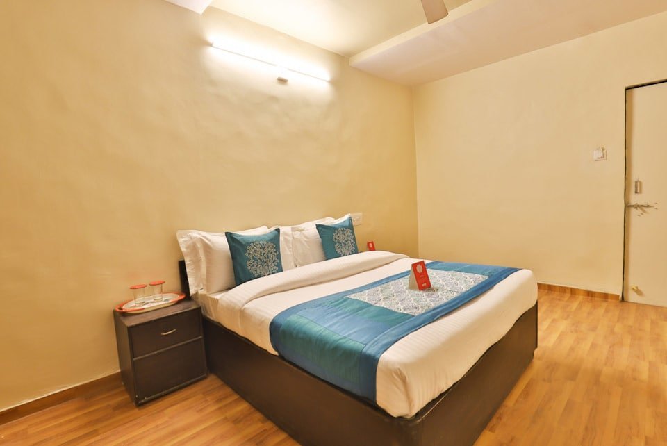 SPOT ON 11427 HOTEL KALYAN - Prices & Reviews (Ahmedabad, India) SPOT ON 11427 HOTEL KALYAN - Prices &  Reviews (Ahmedabad, India)