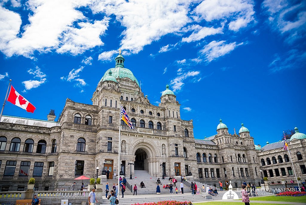 tours of bc legislature