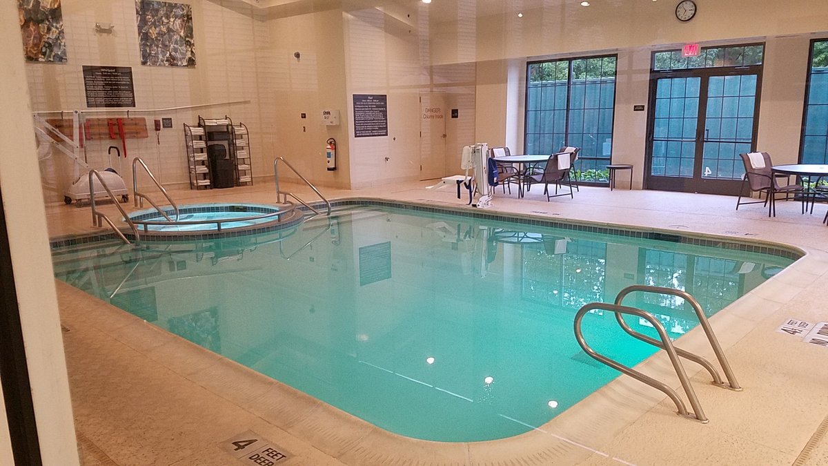 hotels in rochester ny with indoor pool and jacuzzi