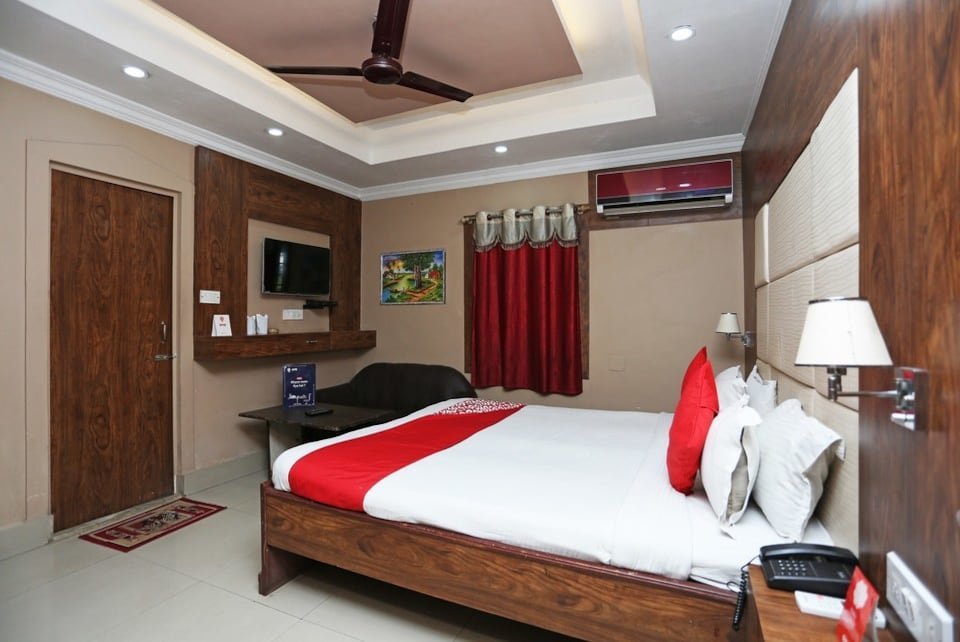 OYO TOWNHOUSE 143 HOTEL ROYAL GARDEN (Kolkata, West Bengal) - Hotel ...