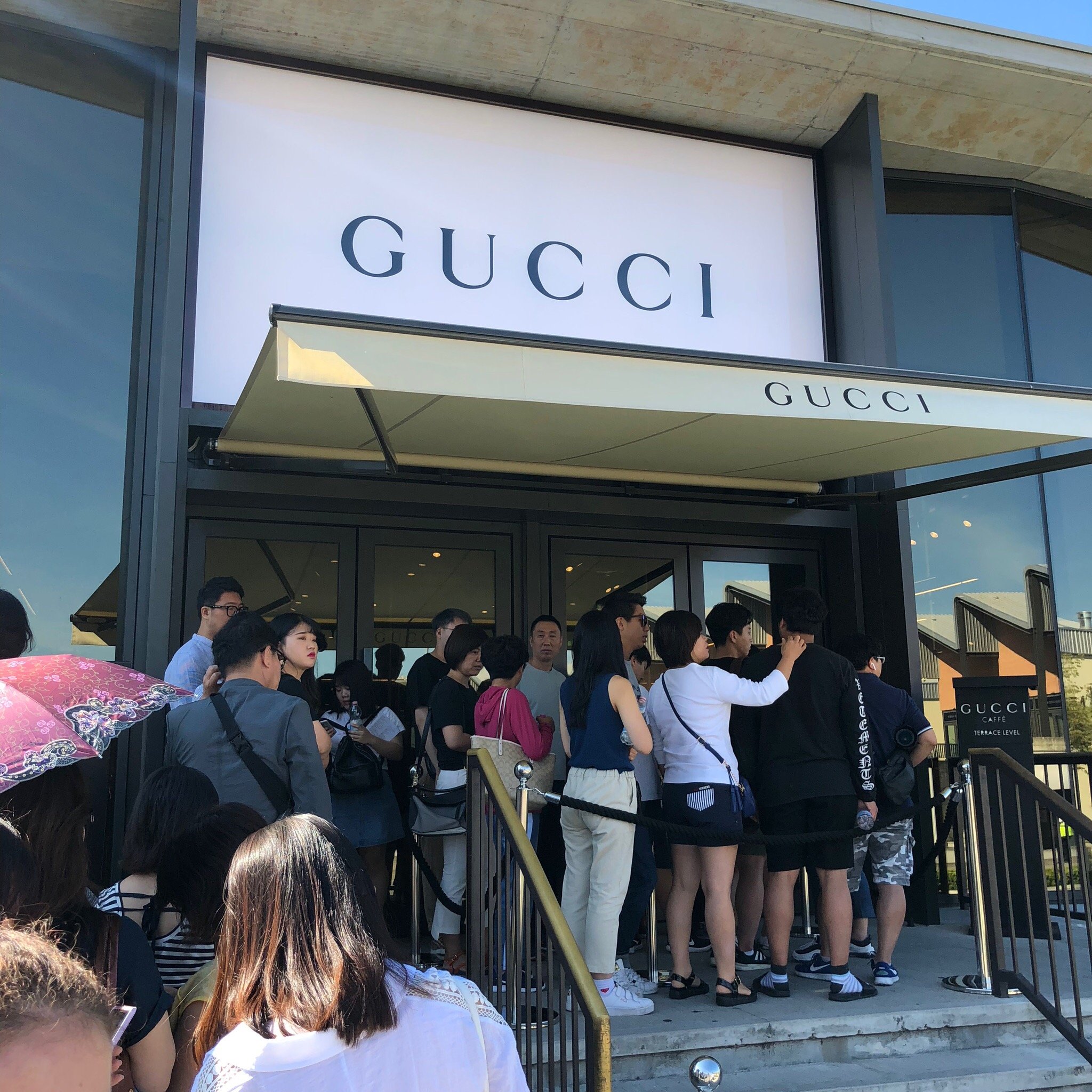 gucci factory outlet near me