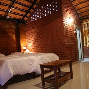 Wood Cottage Bedroom Suite
