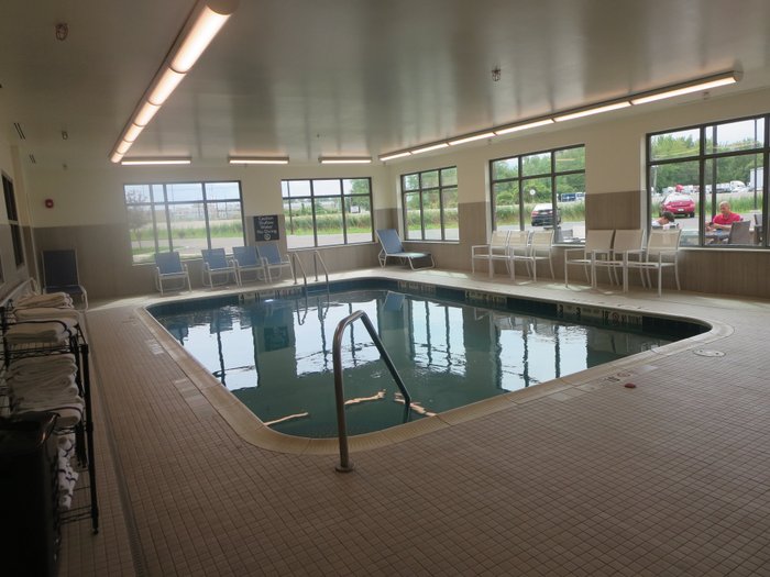 Hampton Inn Quakertown Pool: Pictures & Reviews - Tripadvisor