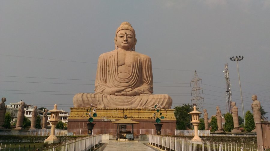 80 feet Buddha Statue Just 300 Meter from Hotel