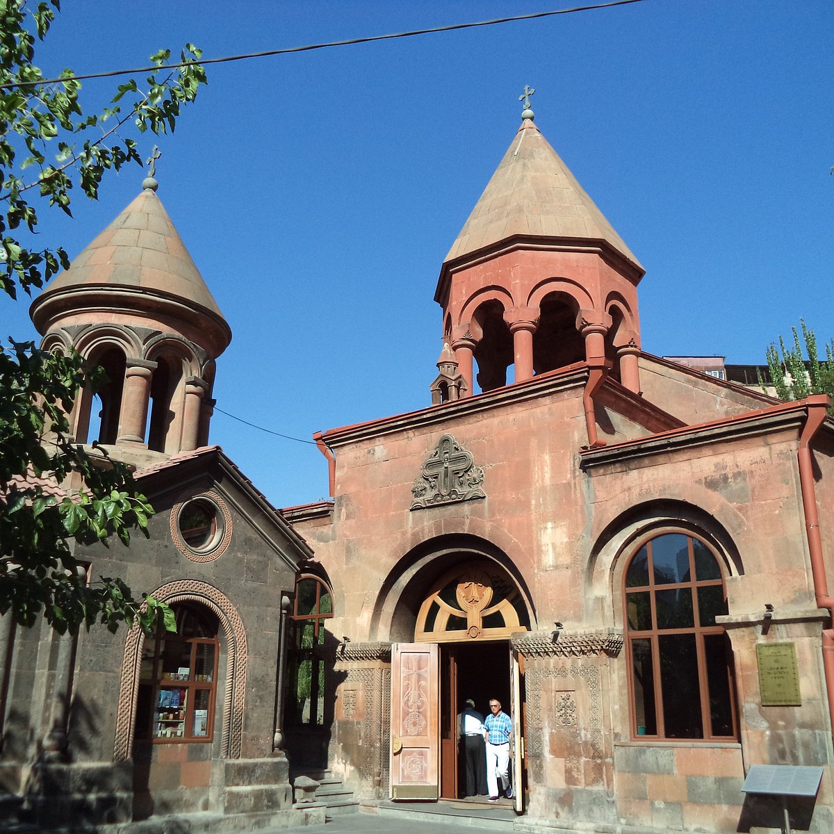 Zoravor S. Astvatsatsin Church, Ереван - Tripadvisor