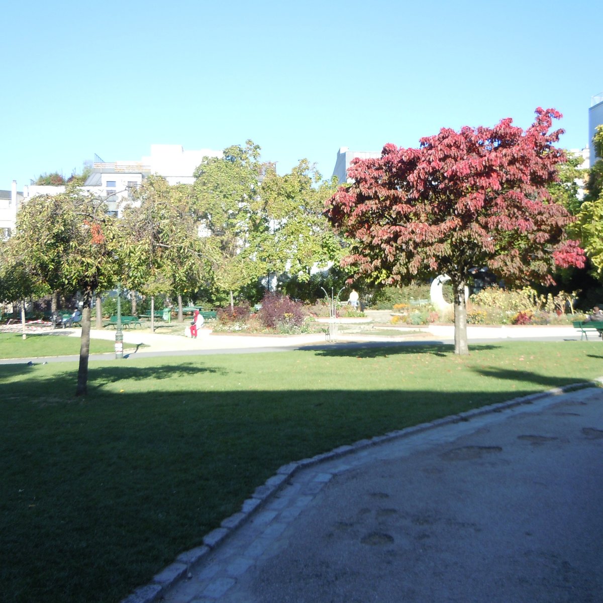 Square des Saints-Simoniens (Paris) - All You Need to Know BEFORE You Go