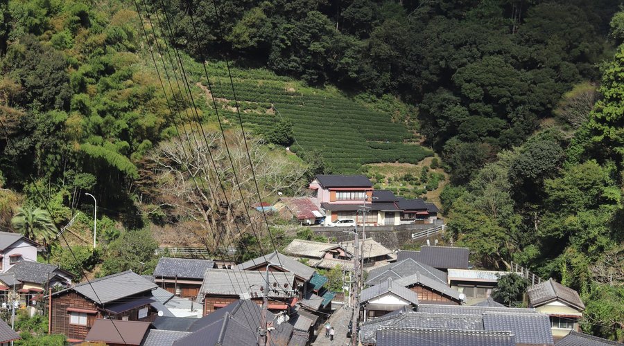 宇津の谷の町並み