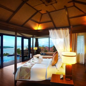 Nora Buri Resort & Spa in Chaweng, image may contain: Hotel, Resort, Pool, Villa