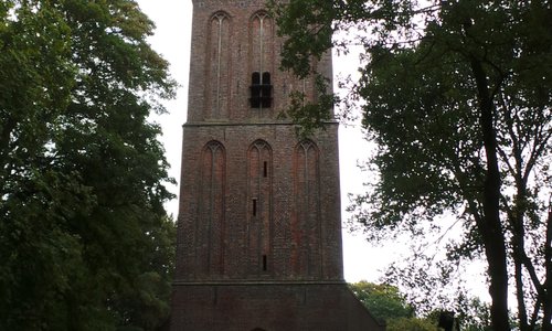 Hoogste kerktoren in Drenthe (64 mtr) (15e eeuw)